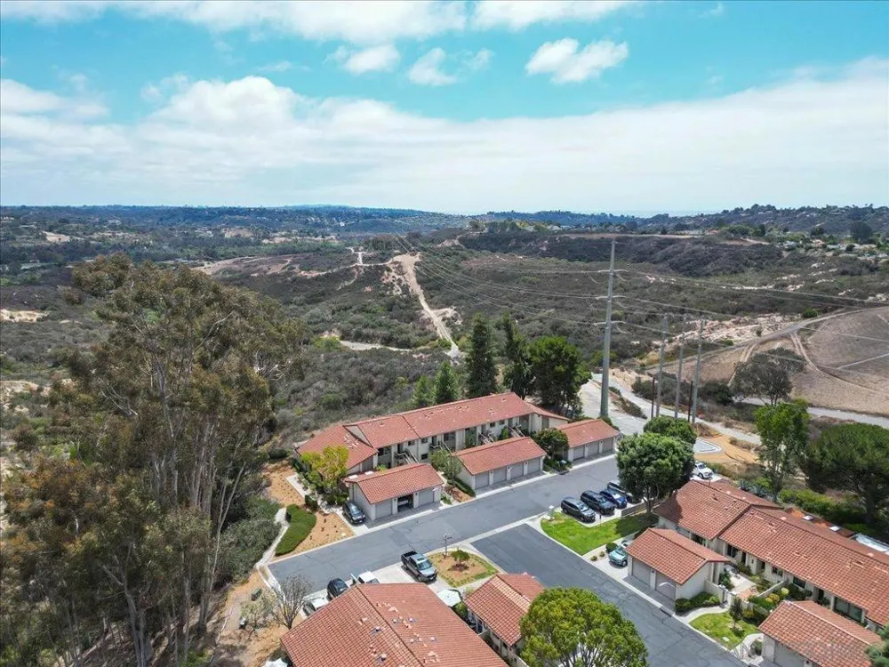 245 Fairlee Encinitas, CA 92024