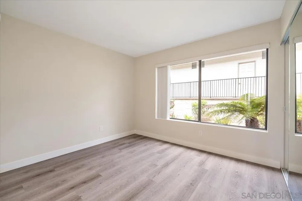 245 Fairlee Encinitas, CA 92024