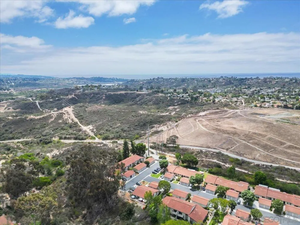 245 Fairlee Encinitas, CA 92024
