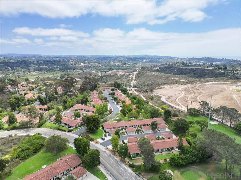 245 Fairlee Encinitas, CA 92024