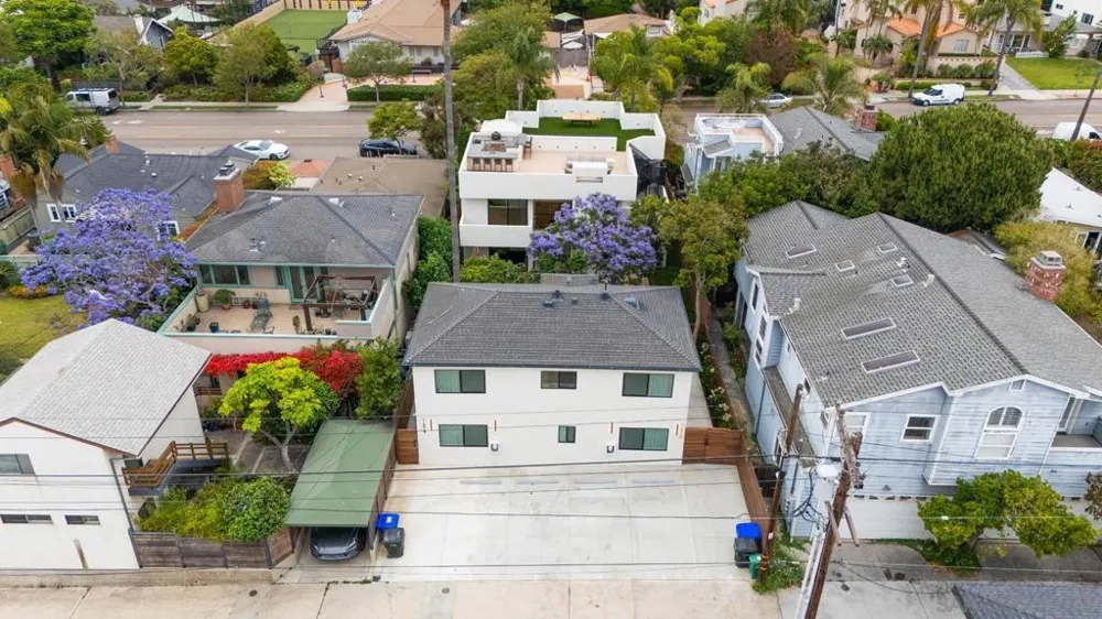 7374 Bishops Ln La Jolla, CA 92037