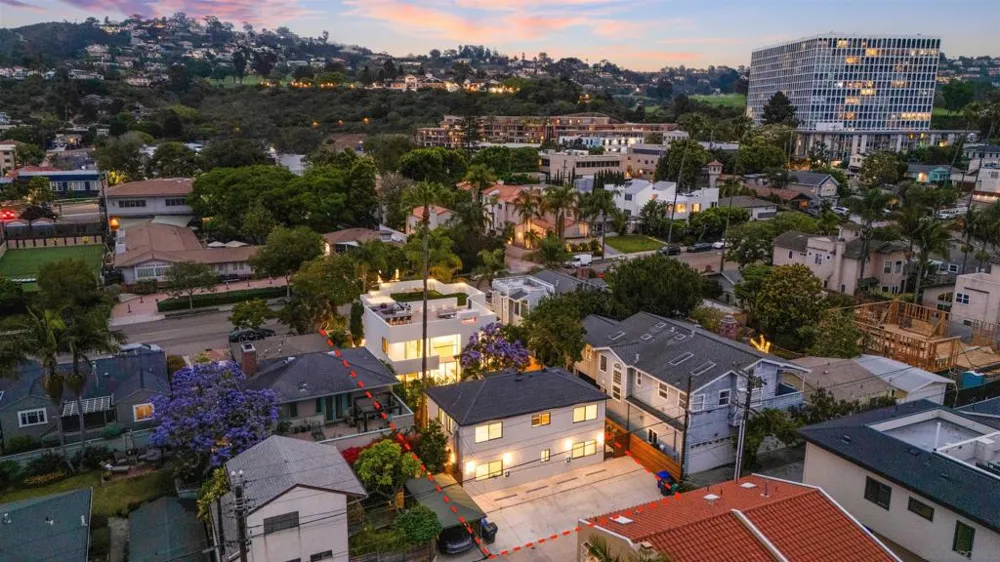 7374 Bishops Ln La Jolla, CA 92037