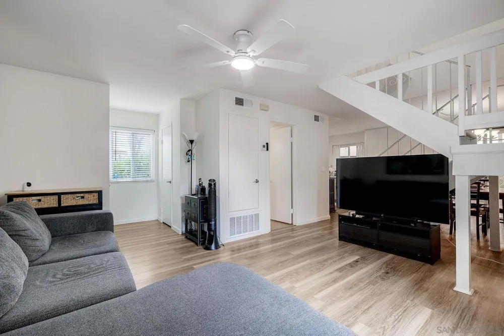 10029 Santana Ranch Lane Santee, CA 92071