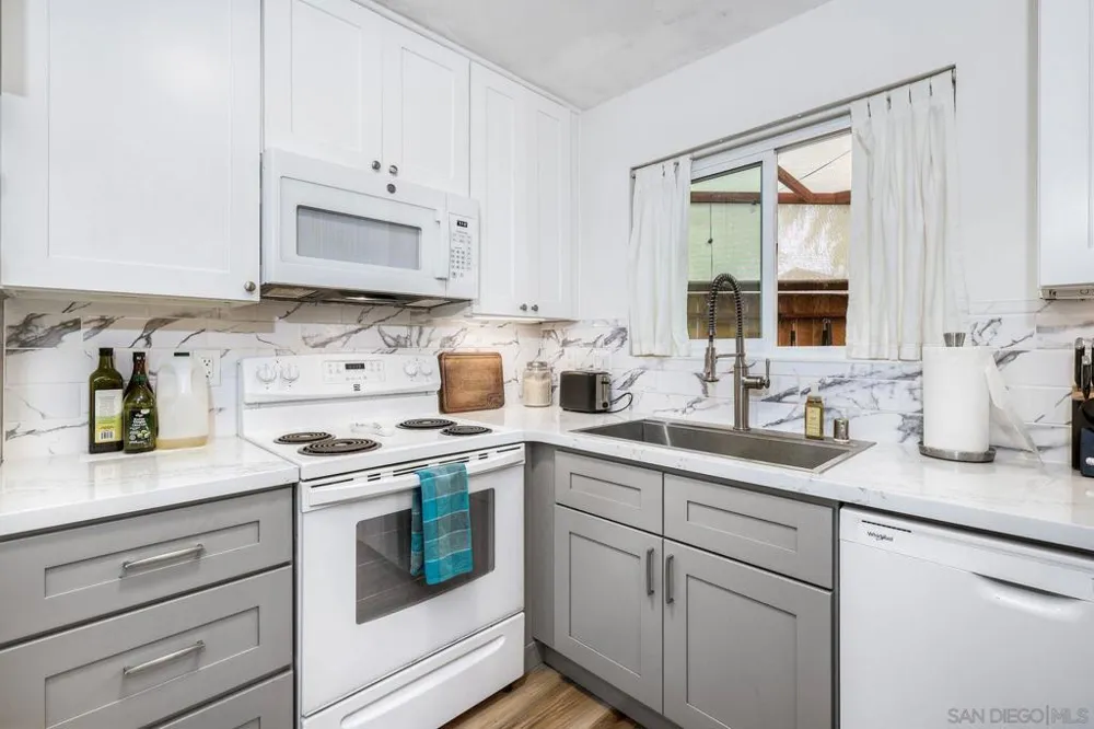 10029 Santana Ranch Lane Santee, CA 92071
