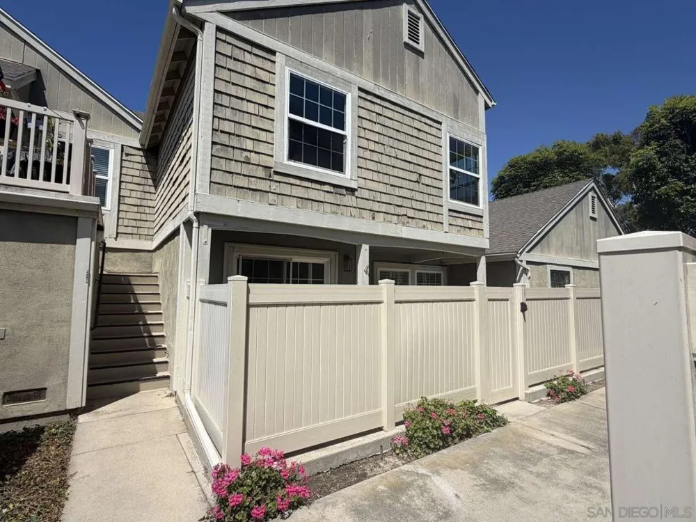 4463 Chase Dr #23 Huntington Beach, CA 92649