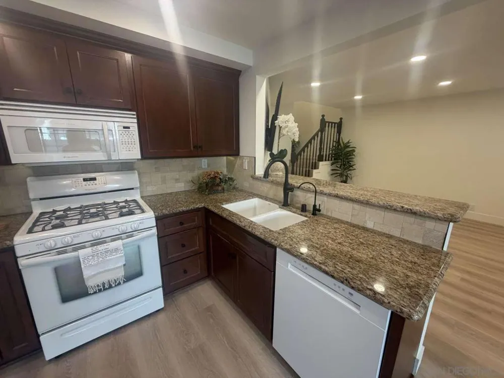 4463 Chase Dr #23 Huntington Beach, CA 92649