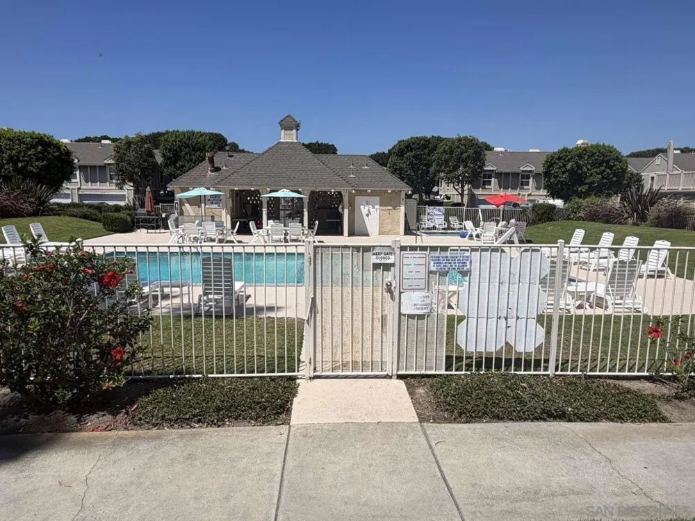 4463 Chase Dr #23 Huntington Beach, CA 92649
