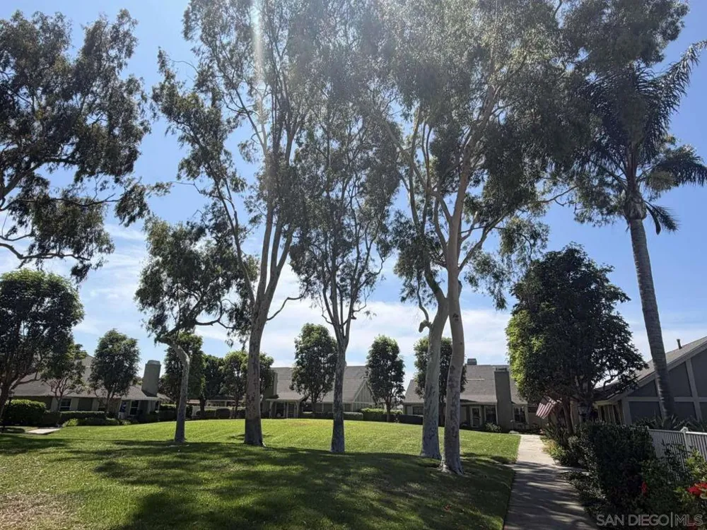4463 Chase Dr #23 Huntington Beach, CA 92649