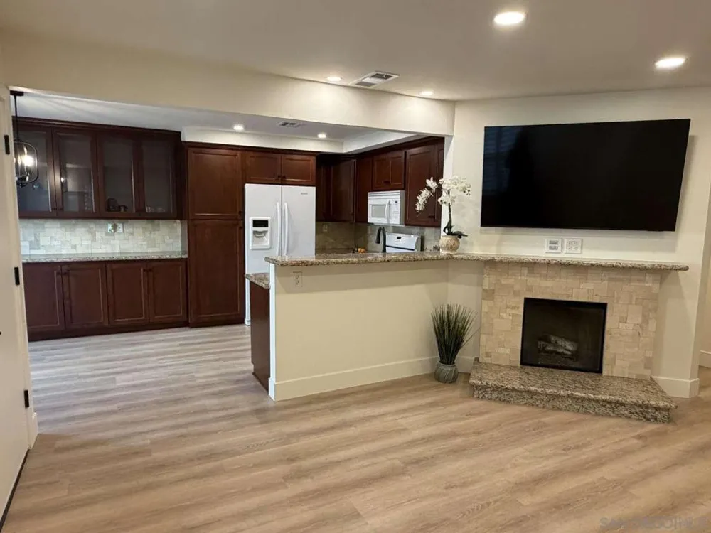 4463 Chase Dr #23 Huntington Beach, CA 92649