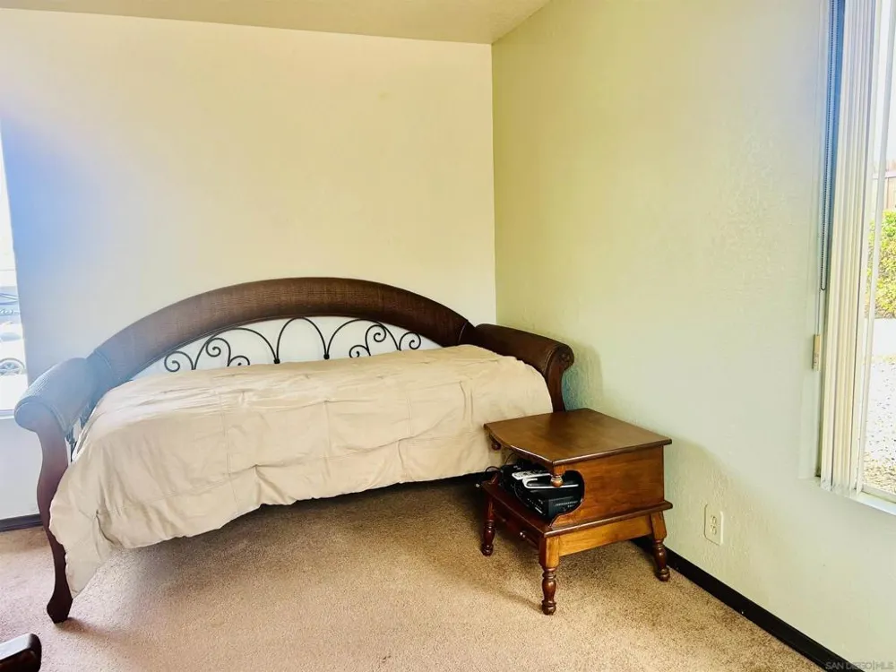 2720 Mason Way Vista, CA 92084