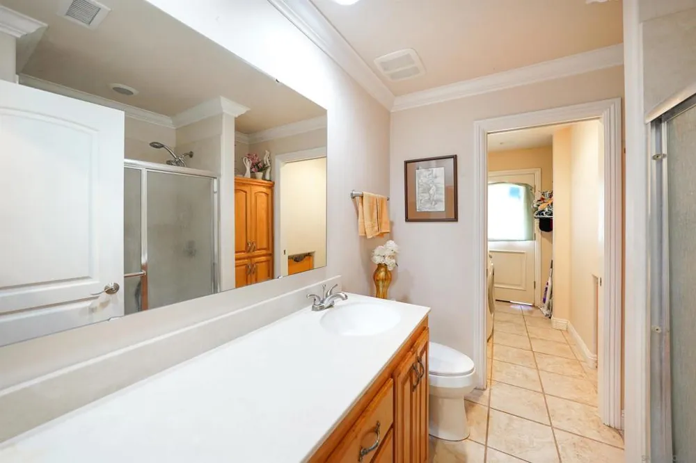 2720 Mason Way Vista, CA 92084