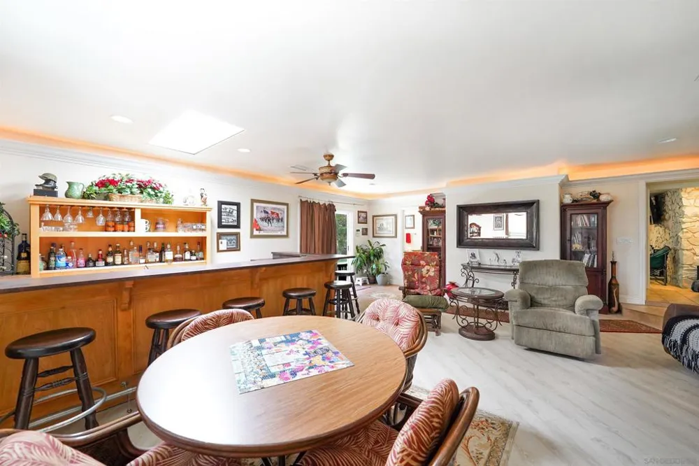 2720 Mason Way Vista, CA 92084