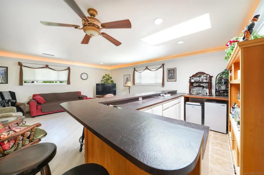 2720 Mason Way Vista, CA 92084