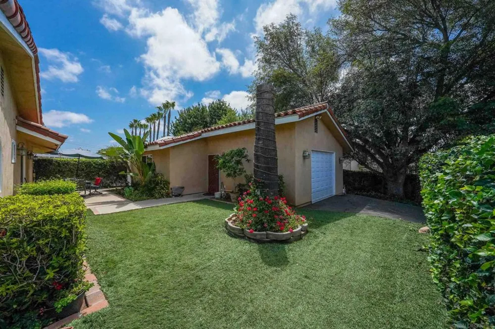 2720 Mason Way Vista, CA 92084