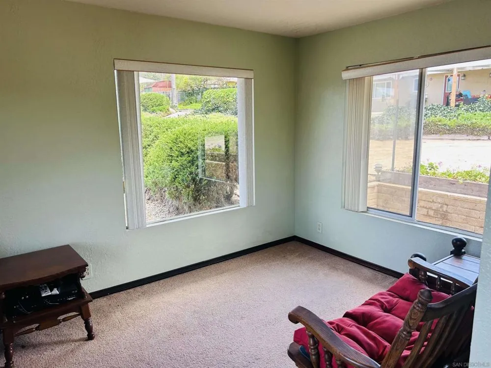 2720 Mason Way Vista, CA 92084