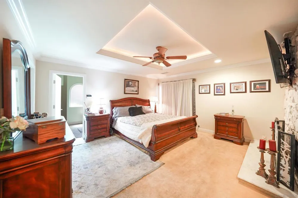 2720 Mason Way Vista, CA 92084