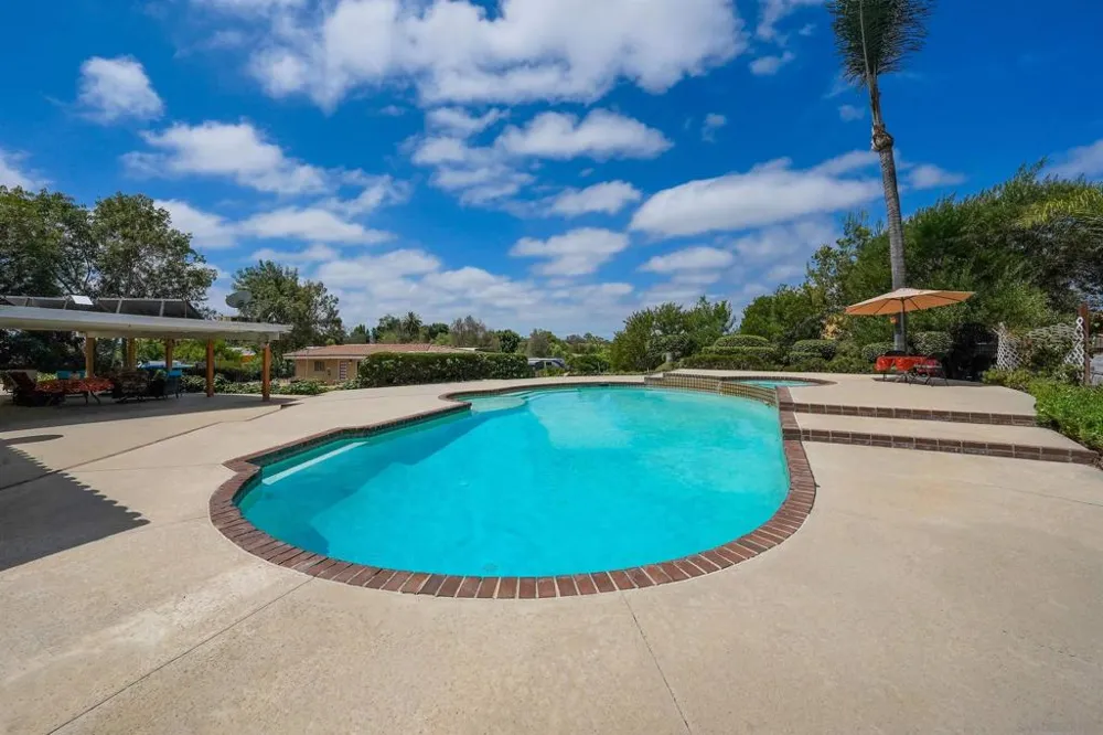 2720 Mason Way Vista, CA 92084