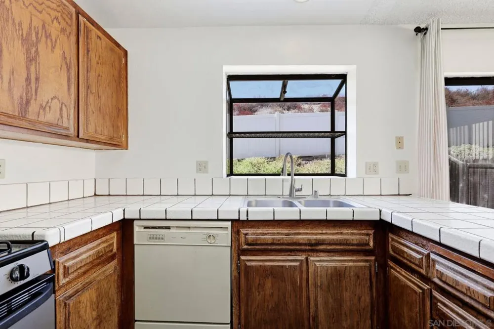 13335 Sneezy Ct. El Cajon, CA 92021