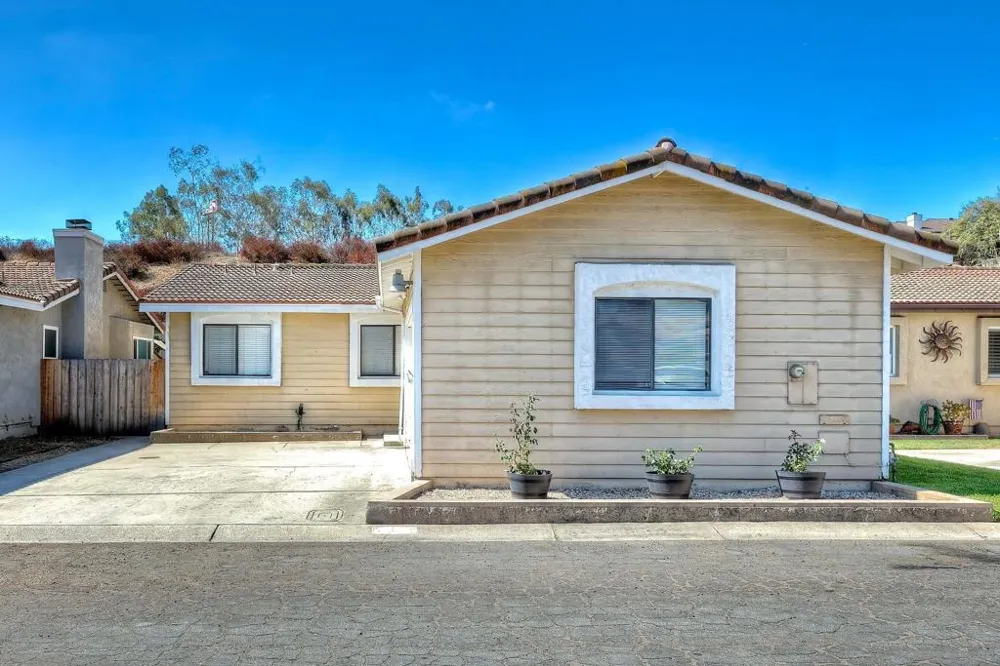 13335 Sneezy Ct. El Cajon, CA 92021