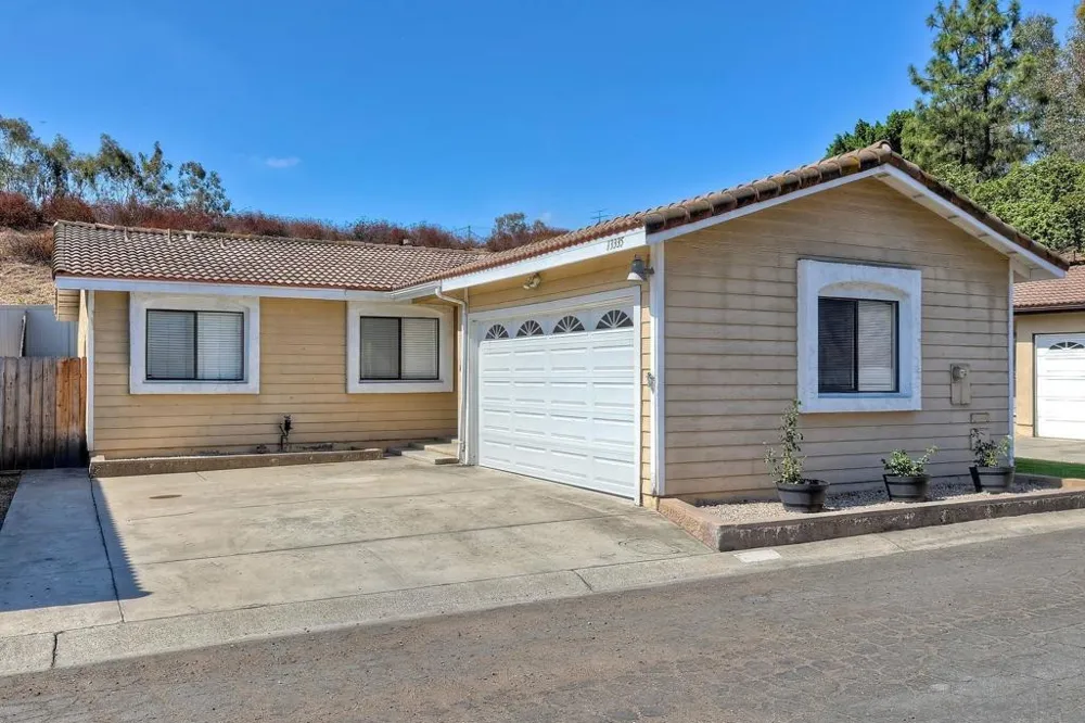 13335 Sneezy Ct. El Cajon, CA 92021