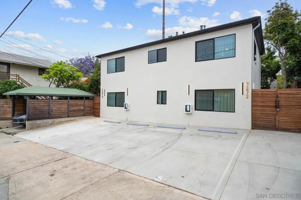 7372 Fay Ave La Jolla, CA 92037