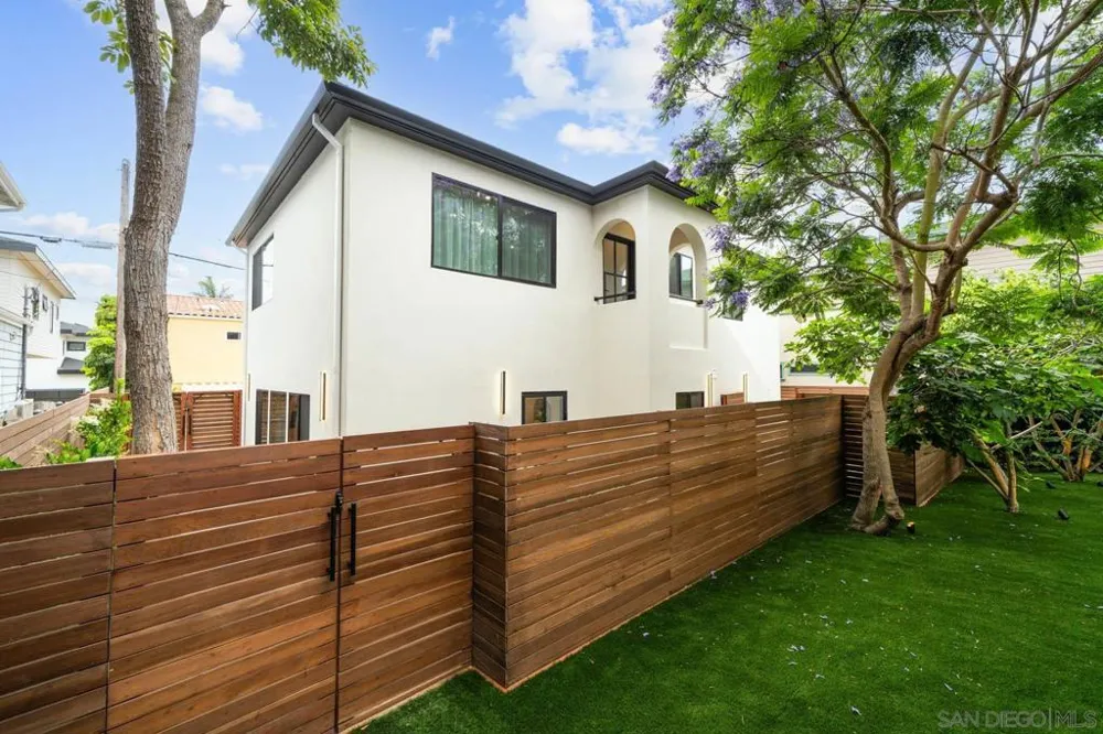7372 Fay Ave La Jolla, CA 92037