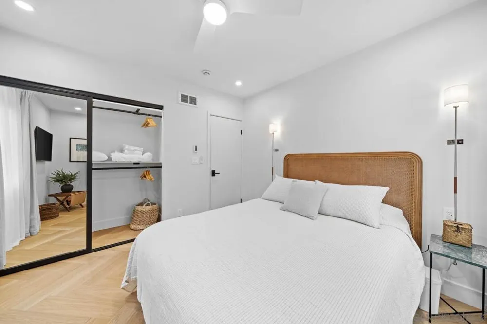 7372 Fay Ave La Jolla, CA 92037