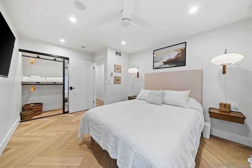 7372 Fay Ave La Jolla, CA 92037