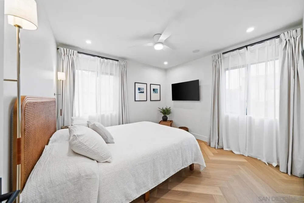 7372 Fay Ave La Jolla, CA 92037