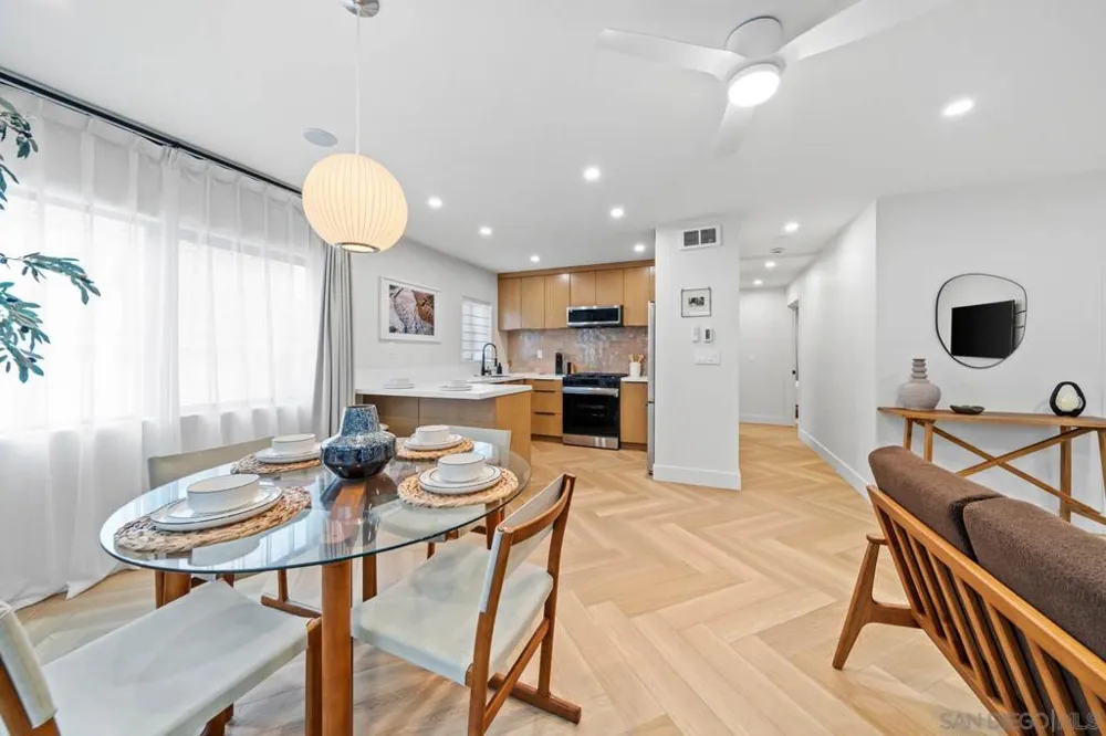 7372 Fay Ave La Jolla, CA 92037