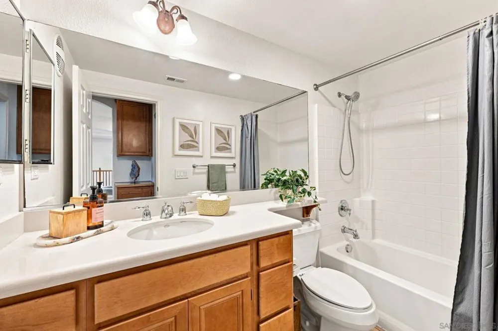 2648 Piantino Circle San Diego, CA 92108