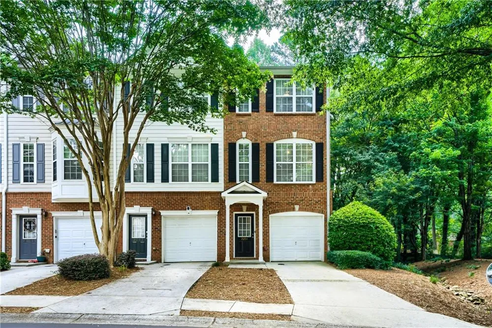 2251 Dillard Crossing Tucker, GA 30084