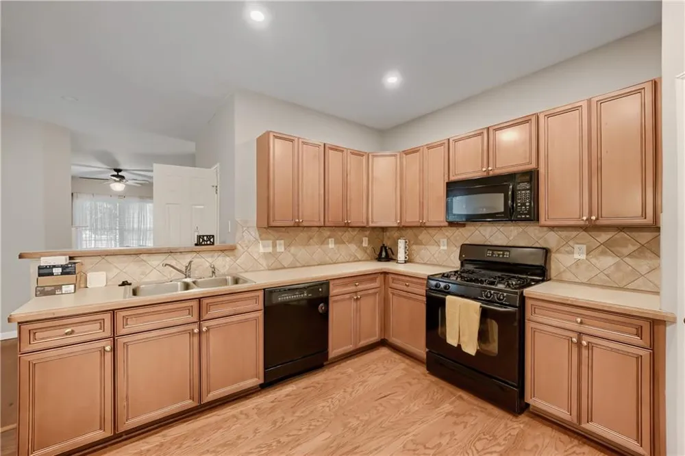 2251 Dillard Crossing Tucker, GA 30084