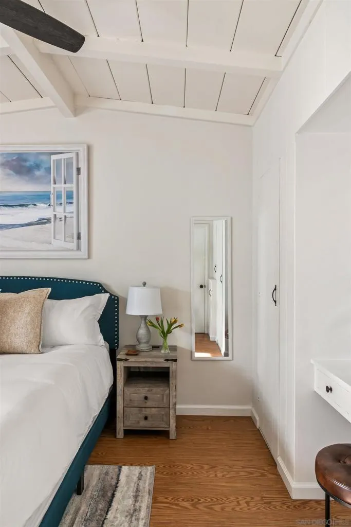 319 Nautilus Street La Jolla, CA 92037