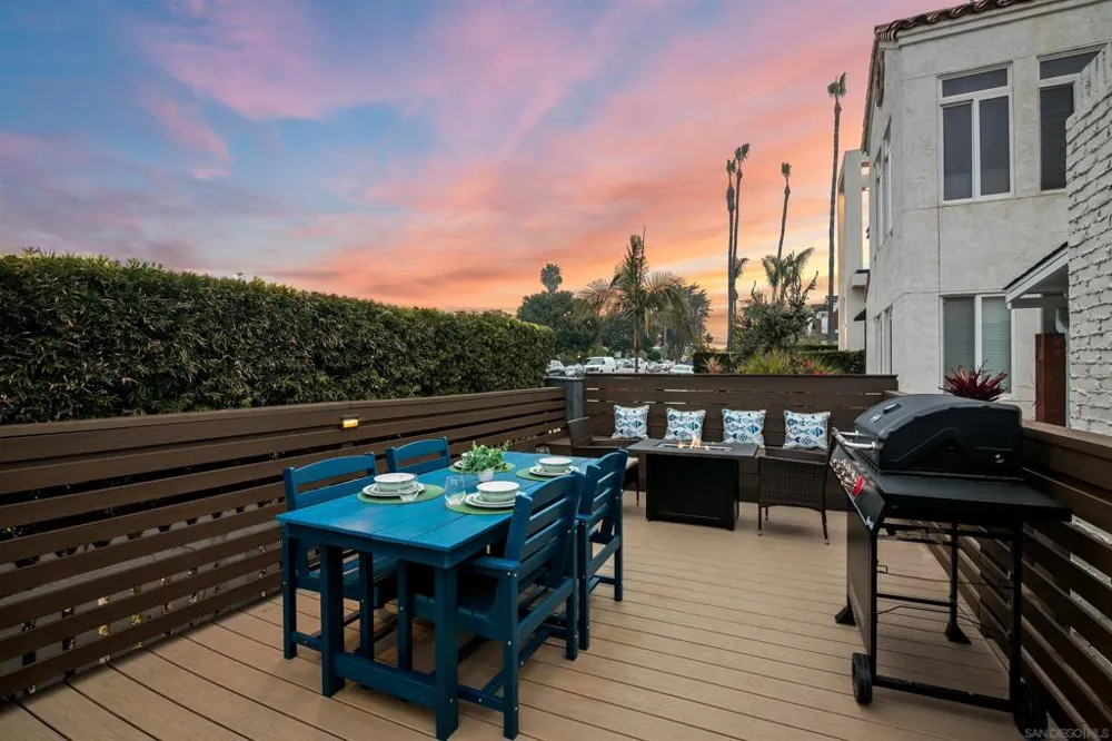 319 Nautilus Street La Jolla, CA 92037
