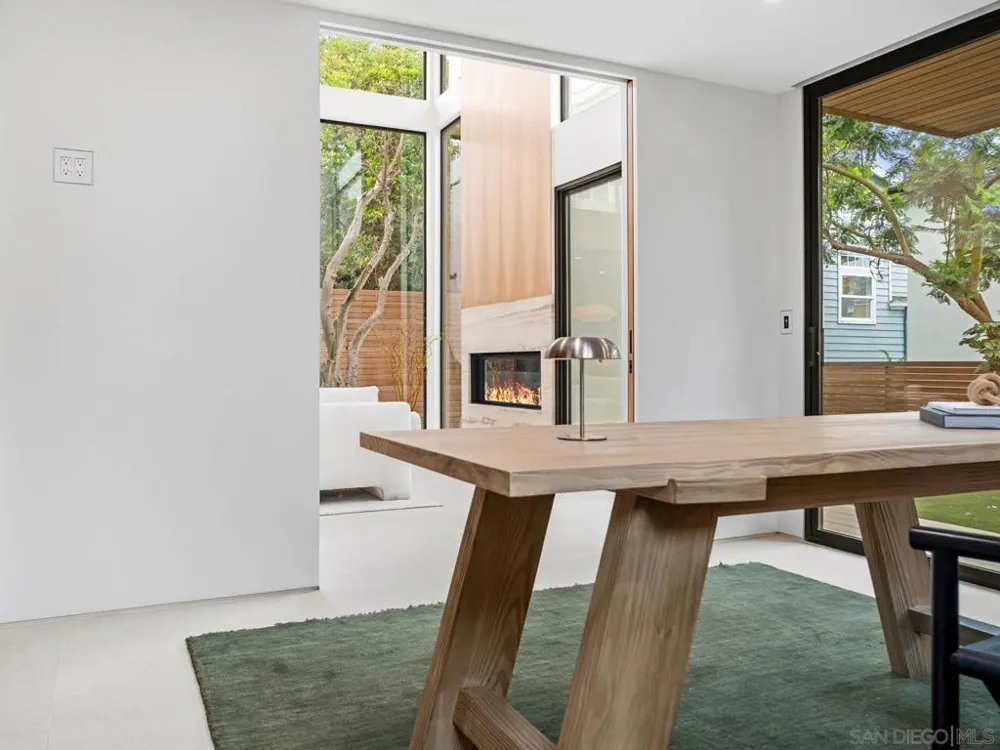 7376 Fay Ave La Jolla, CA 92037