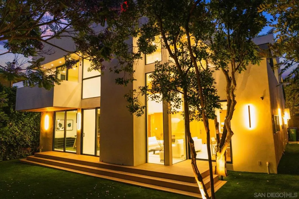 7376 Fay Ave La Jolla, CA 92037