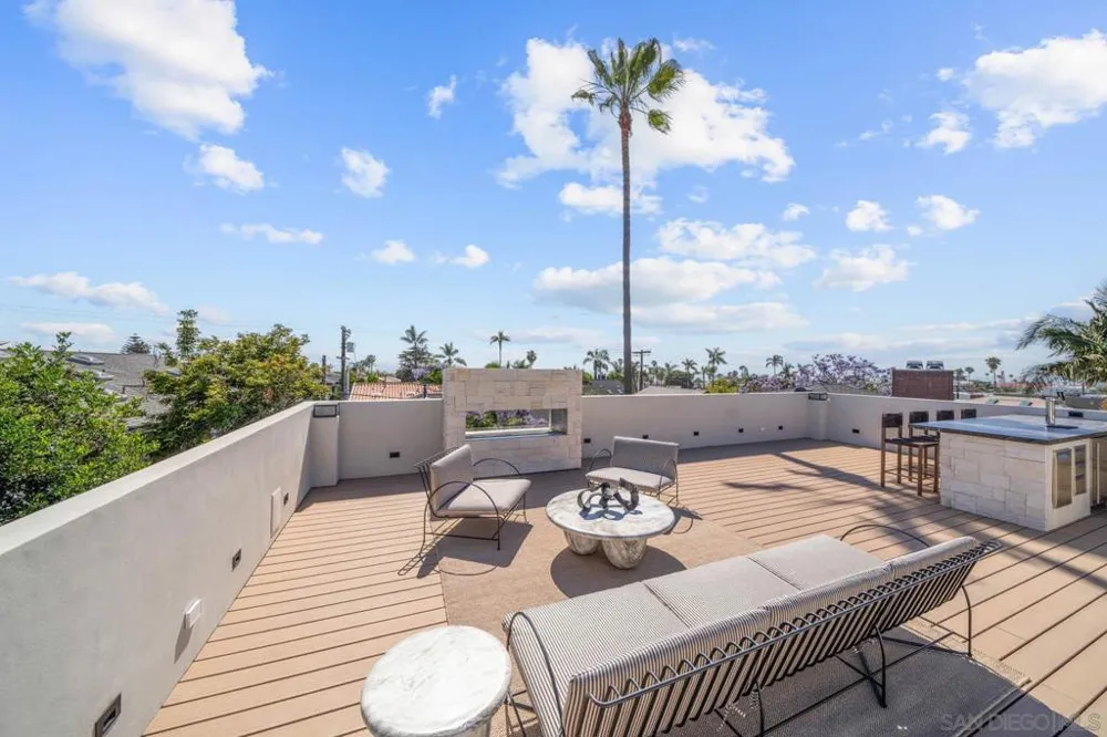 7376 Fay Ave La Jolla, CA 92037