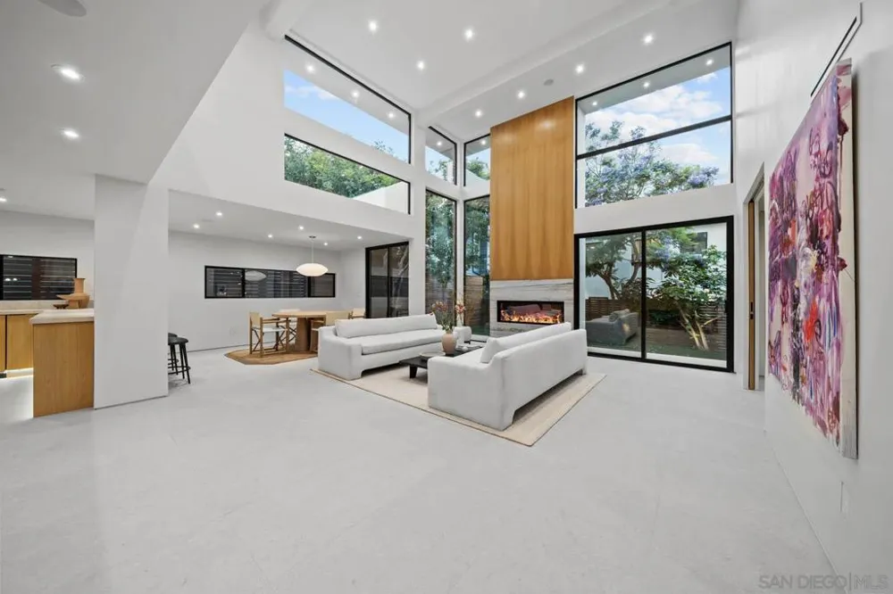 7376 Fay Ave La Jolla, CA 92037