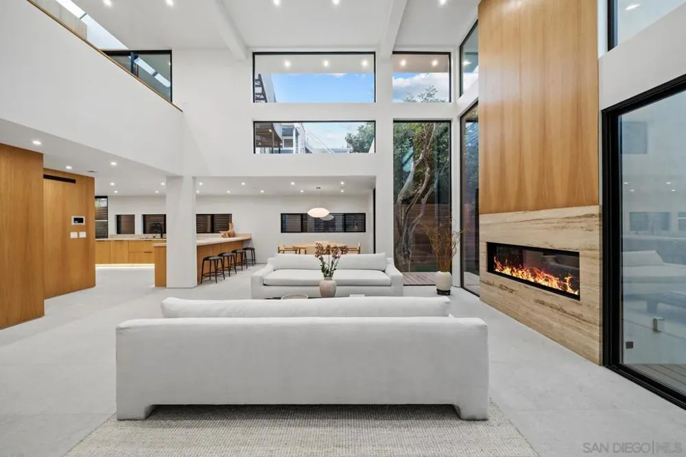7376 Fay Ave La Jolla, CA 92037