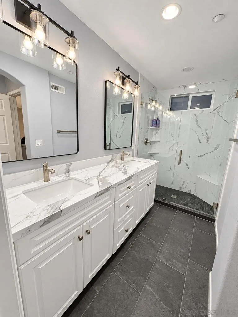 3683 Jetty Pt. Carlsbad, CA 92010