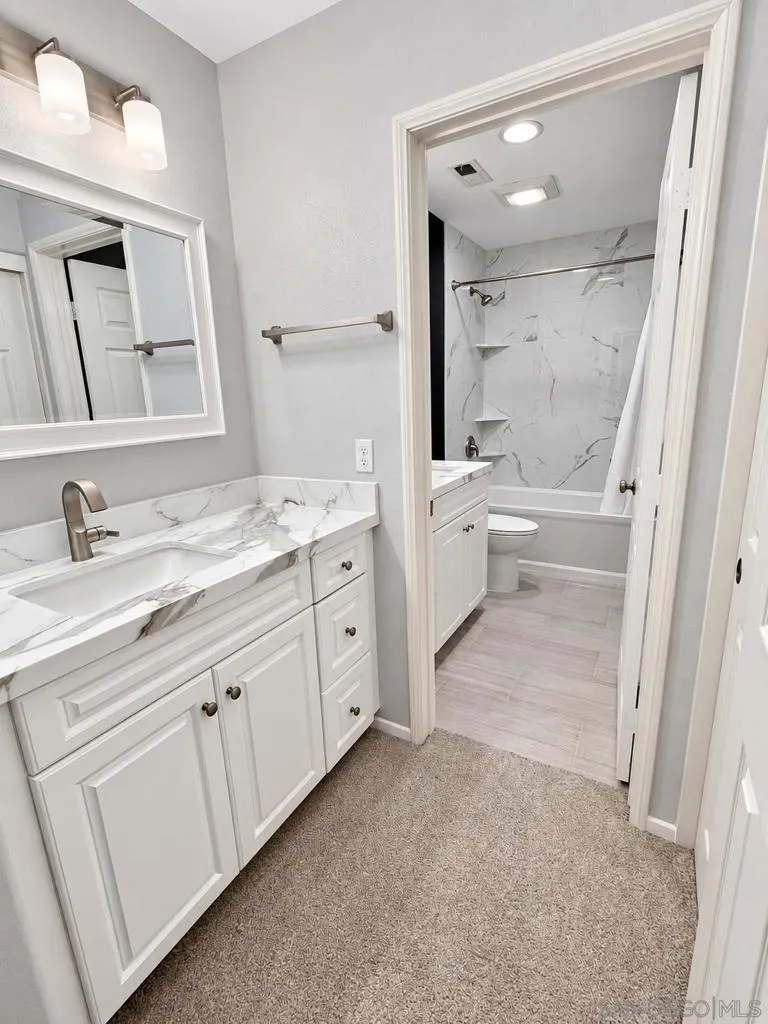 3683 Jetty Pt. Carlsbad, CA 92010