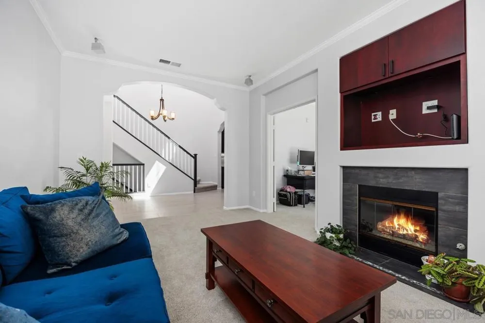 3683 Jetty Point Carlsbad, CA 92010