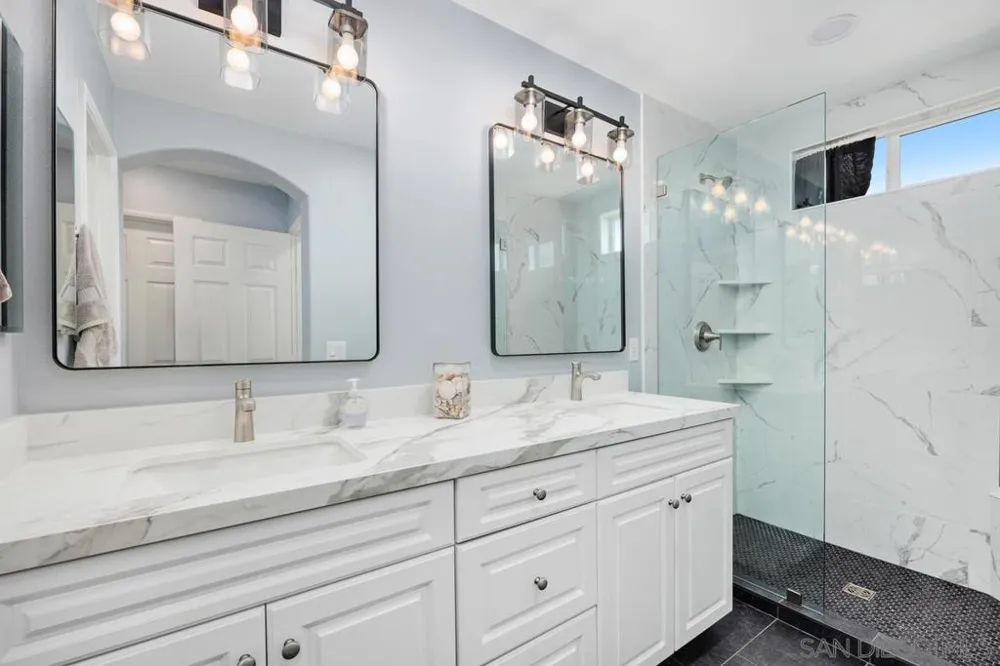 3683 Jetty Point Carlsbad, CA 92010