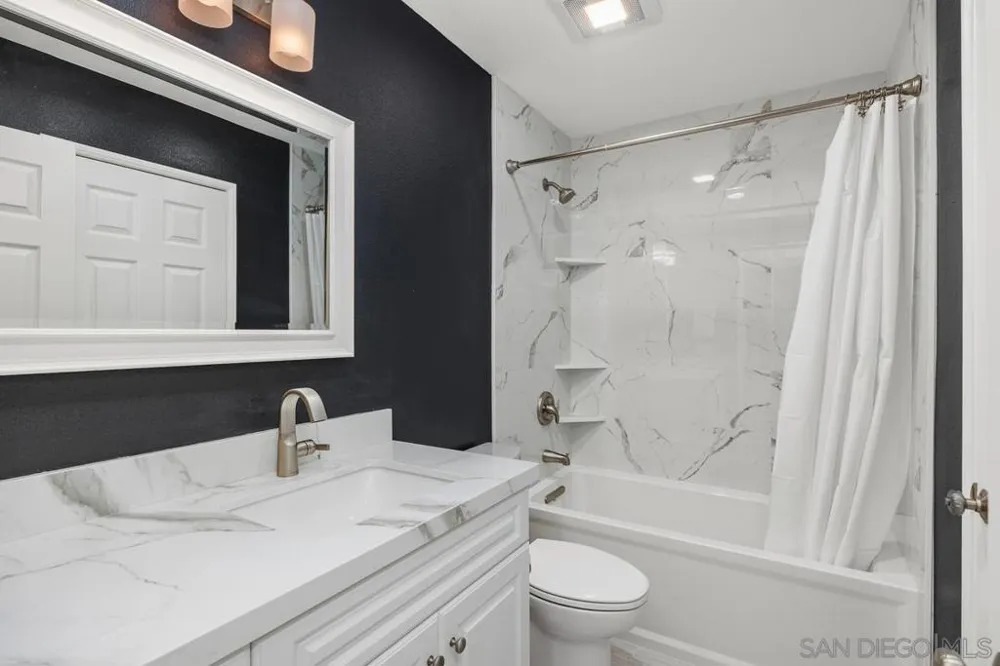 3683 Jetty Point Carlsbad, CA 92010