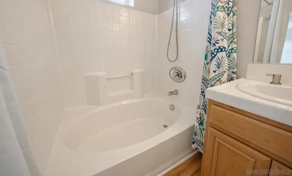7370 La Mesita Place #9 La Mesa, CA 91942