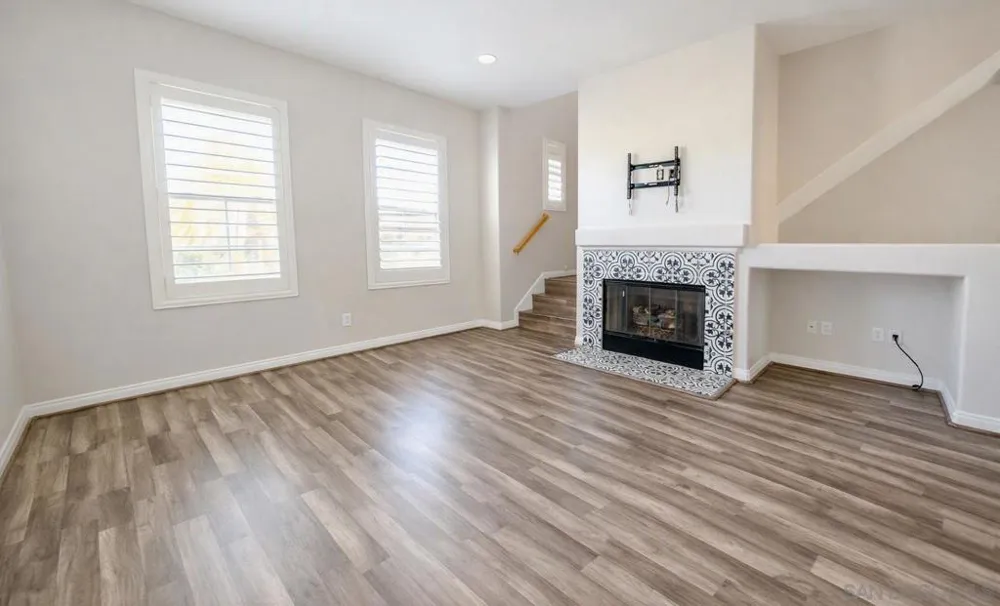 7370 La Mesita Place #9 La Mesa, CA 91942