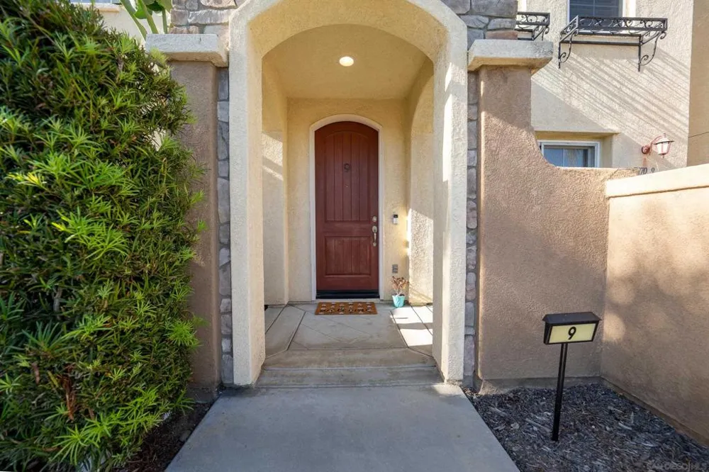 7370 La Mesita Place #9 La Mesa, CA 91942