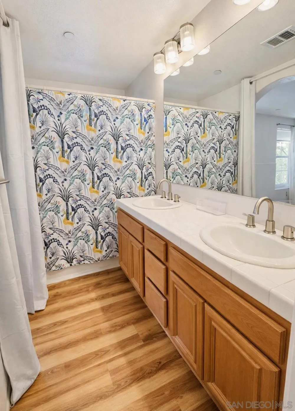 7370 La Mesita Place #9 La Mesa, CA 91942