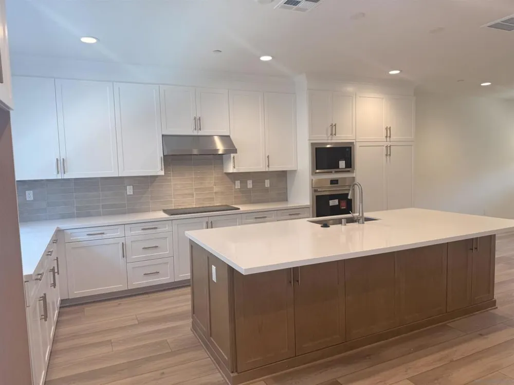 2522 Thyme Way Carlsbad, CA 92008